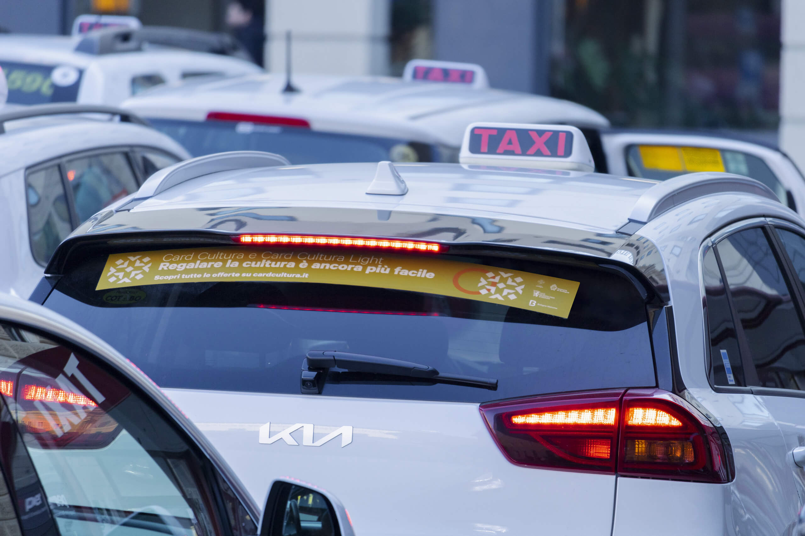 Pubblicità sui Taxi di Bologna